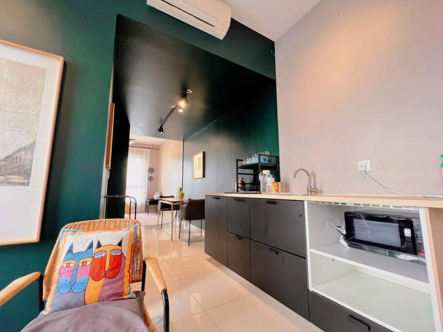Studio Staycation D'Sara @ Linked Mrt, Near Thomson Hospital & Sungai Buloh Hospital ภายนอก รูปภาพ