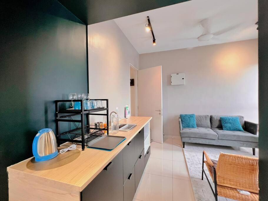 Studio Staycation D'Sara @ Linked Mrt, Near Thomson Hospital & Sungai Buloh Hospital ภายนอก รูปภาพ